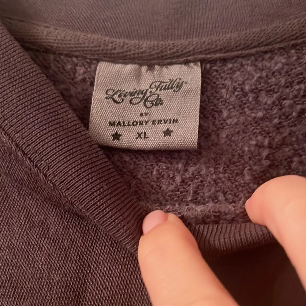 Living Fully Co. Mallory Ervin Halloween Black Cat Sweatshirt size XL Holiday - Picture 3 of 4